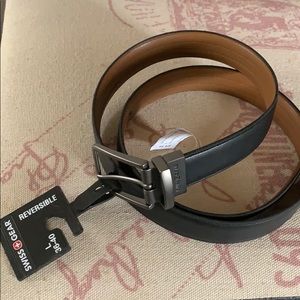 Swiss Gear NWT Men’s Reversible Belt